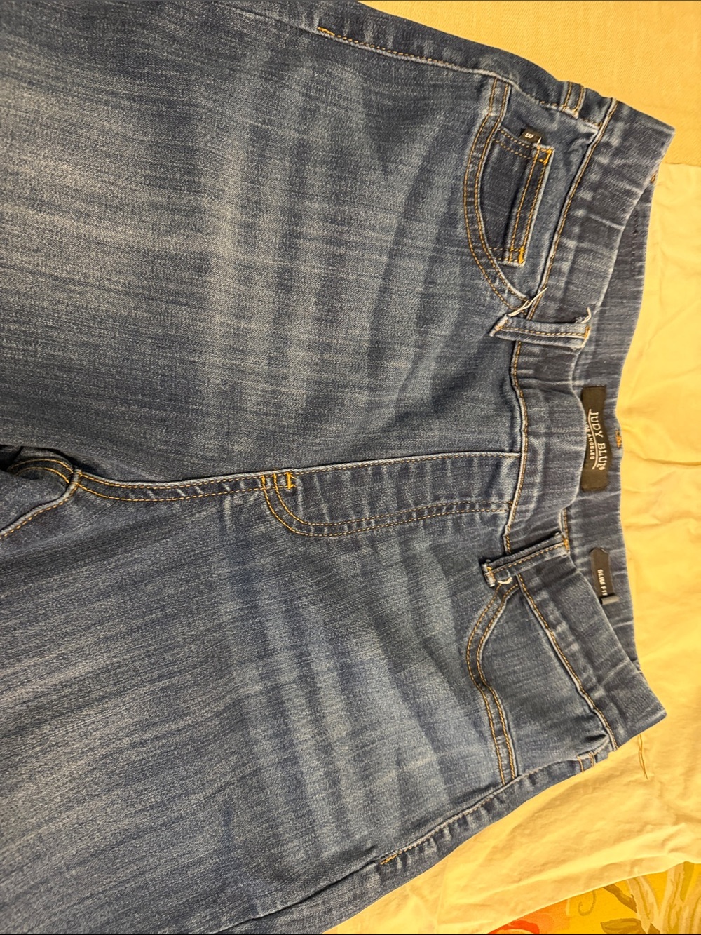 Judy Blue Straight-Leg Denim Jeans in Medium Blue Wash - Picture 2 of 7